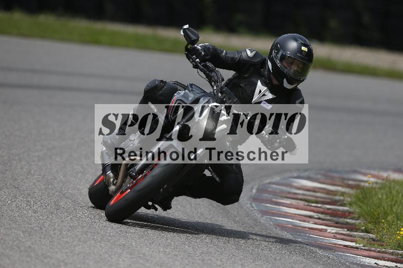 /Archiv-2024/29 12.06.2024 MOTO.CH Track Day ADR/Gruppe gelb/41